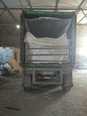 Лайнер бэг, размер 5,85*2,35*2,40 м, сверху молния, снизу разгрузочный люк для перевозки сыпучего груза в 20-ти футовом контейнере